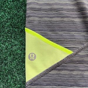Lululemon leggings capris multicolor striped black gray neon size 4
